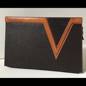 Vintage Mario Valentino Clutch Travel